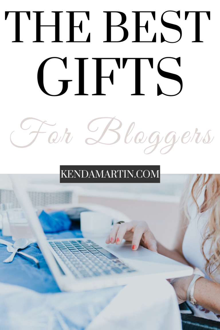 THE BEST GIFTS FOR BLOGGERS