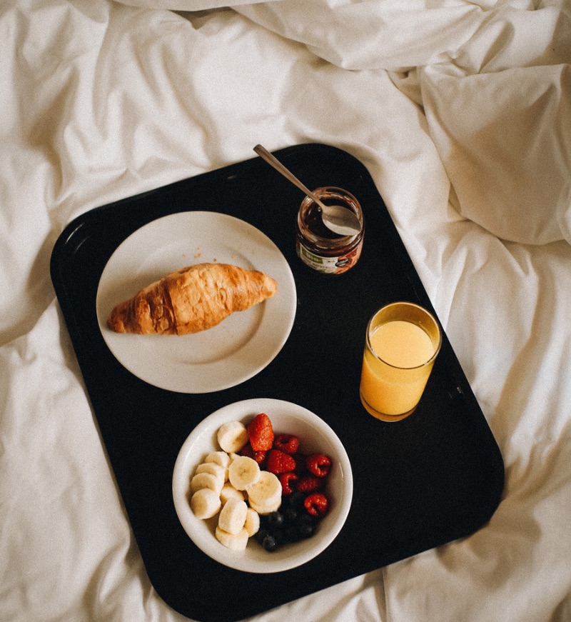 Eating a healthy vegan breakfast on a autumn morning.